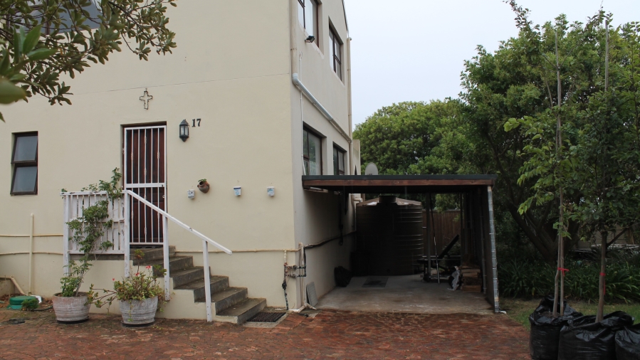 6 Bedroom Property for Sale in Napier Western Cape